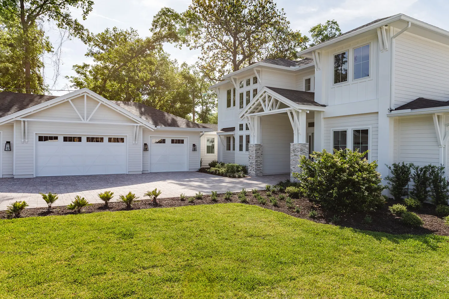 Julington Creek Coastal Estate Exterior Front Close