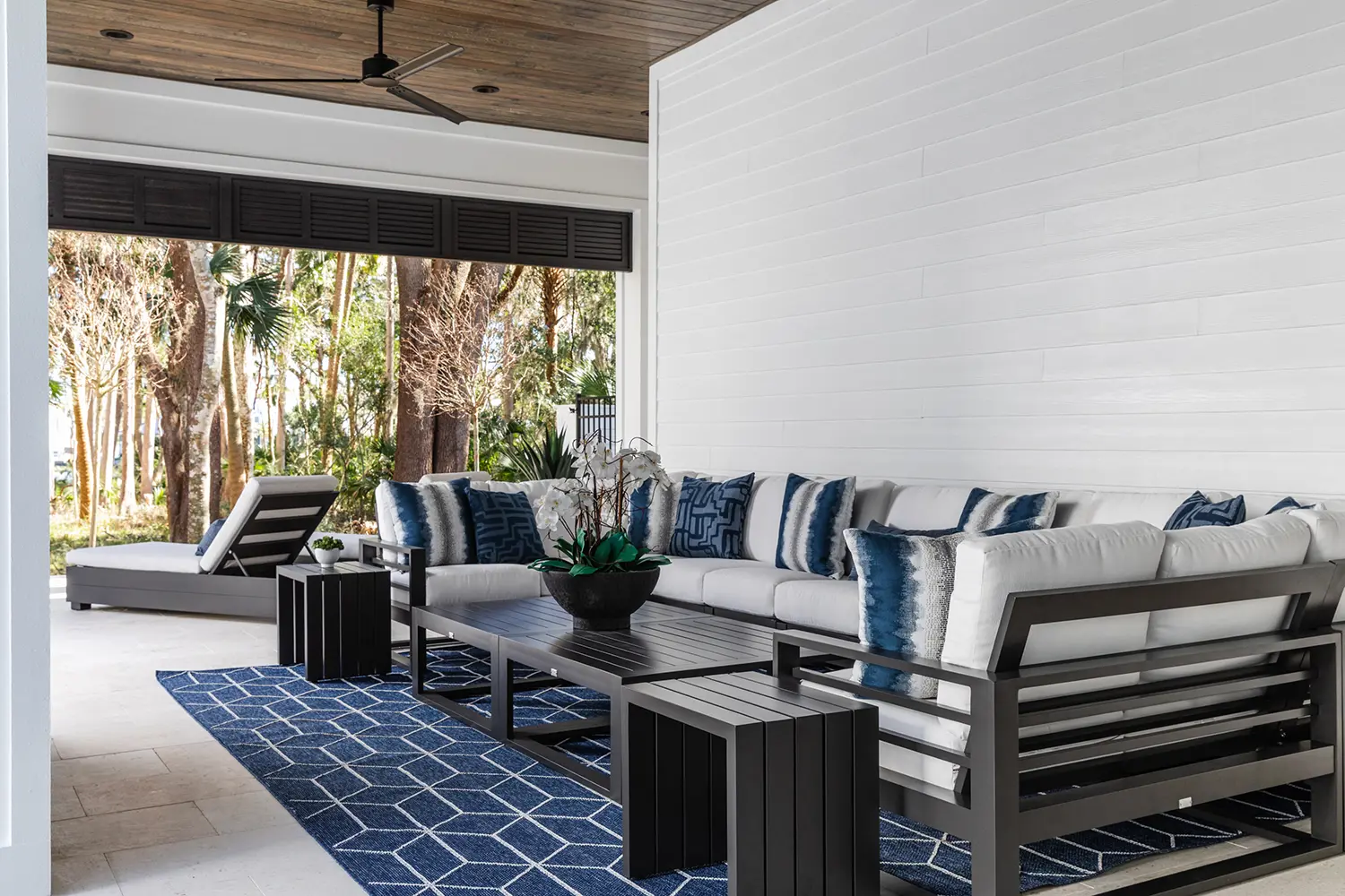 River Landing Intracoastal Contemporary Outdoor Seating