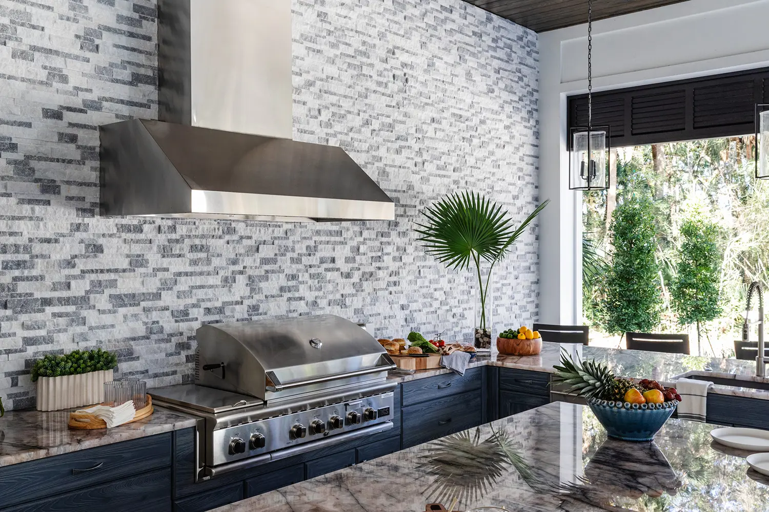 River Landing Intracoastal Contemporary Outdoor Kitchen Grill