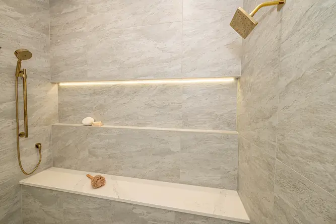 Chapman Oaks Owners Bath Shower 2