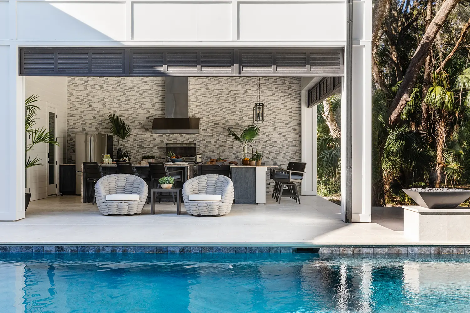 River Landing Intracoastal Contemporary Outdoor Kitchen Pool